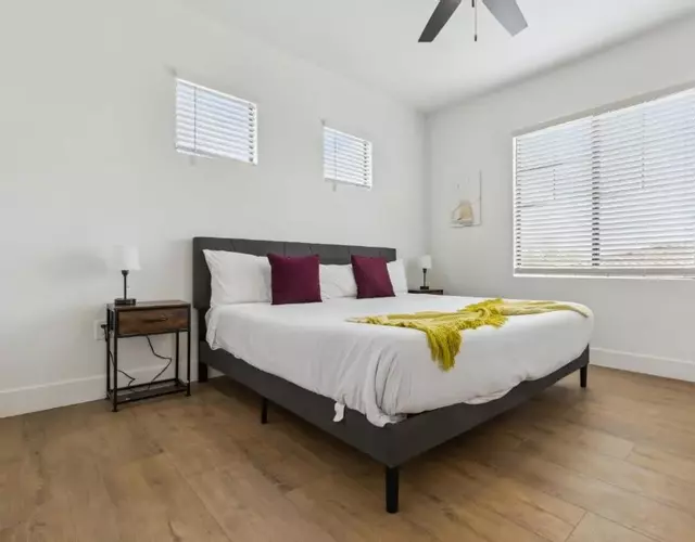 CozySuites Glendale by the stadium with pool 24