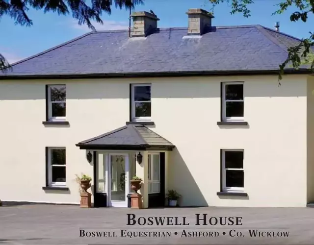 Period country house set within equestrian centre