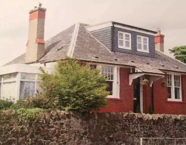 Family seaside home, easy access to Edinburgh