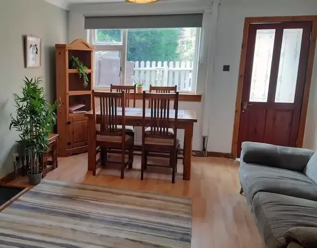 Seaside home, 40 mins Edinburgh