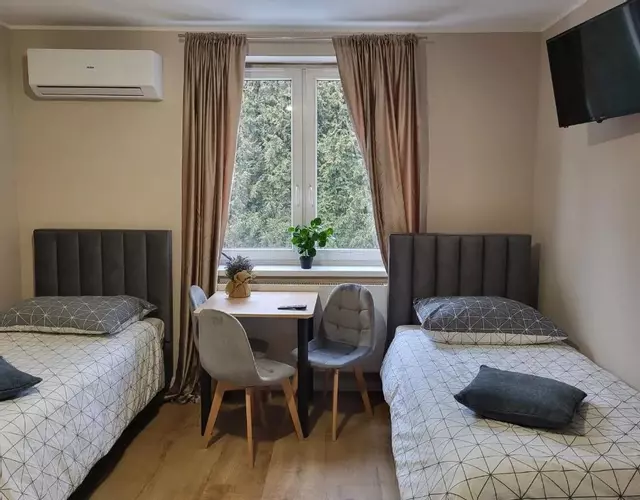 Pokoje Gościnne Karpacka 17 prywatne łazienki parking