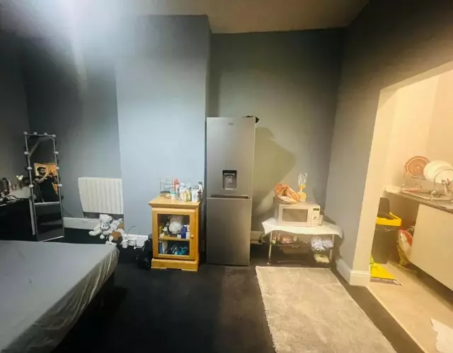 Ashton Apartment