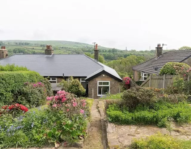 High Peak 5-Star Haven Gardens, Parking & WiFi