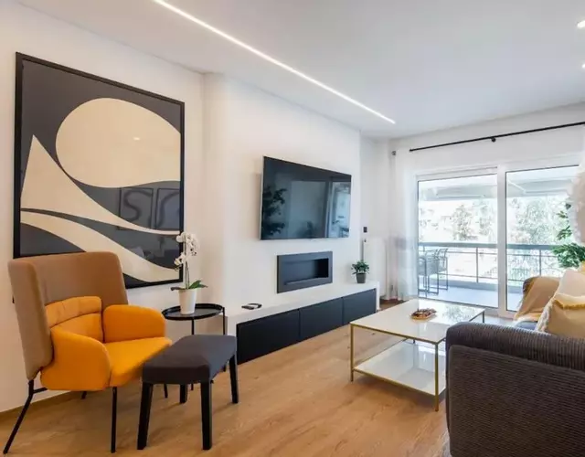 Bloom - Luxury 2-Bedroom Apartment in Athens