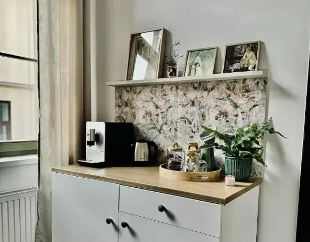 Apartament Zielony Stół no 2 z wanna w pokoju
