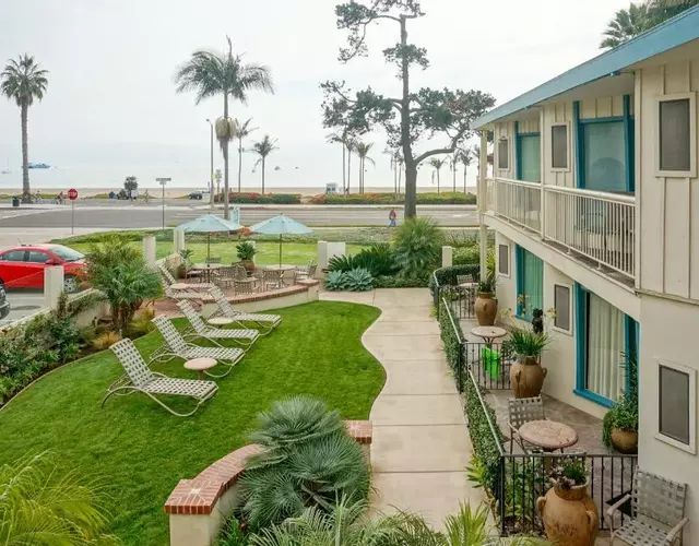 Cabrillo Inn at the Beach