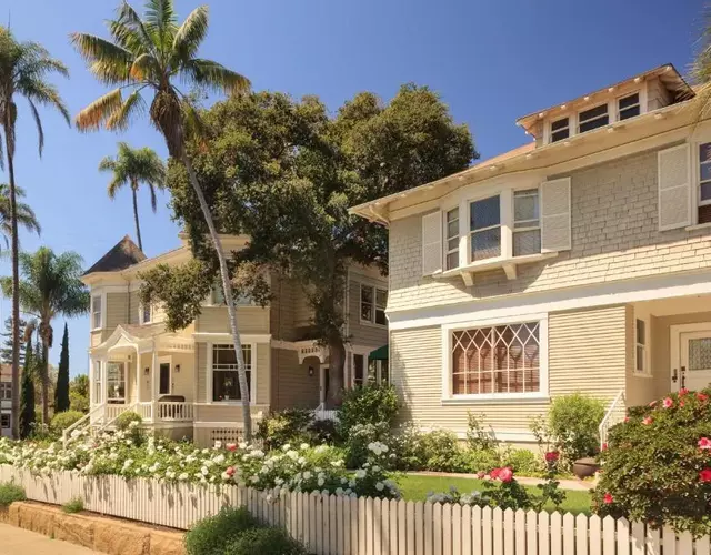 Cheshire Cat Inn & Cottages