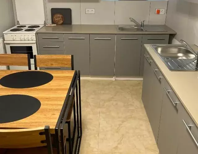 Hostel 24 Miejsca Parkingowe Noclegi Pracownicze.