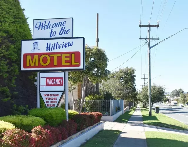Hillview Motel