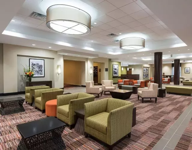 DoubleTree by Hilton Hotel Grand Rapids Airport