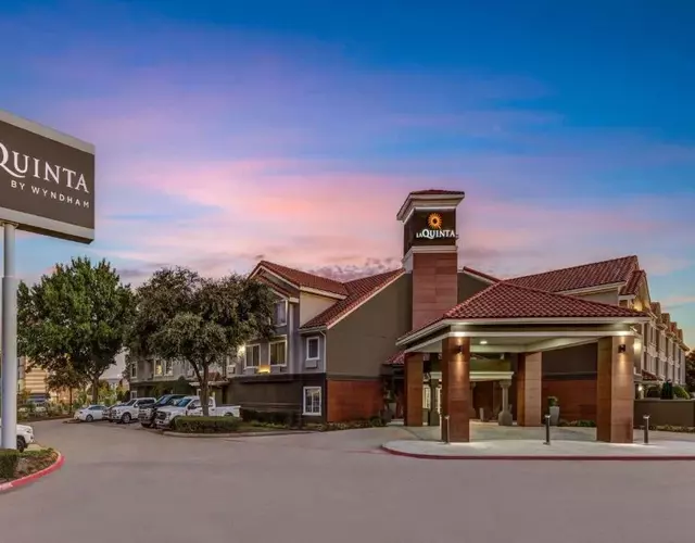La Quinta by Wyndham Dallas DFW Airport North