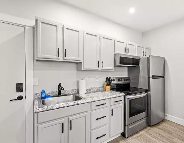 Downtown One Bedroom Apartment Fully Furnished