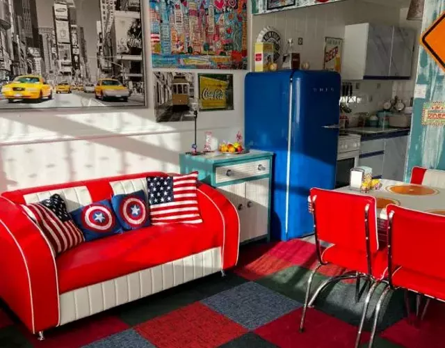 American Retro Chalet