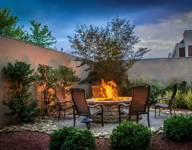 Courtyard Greensboro Airport