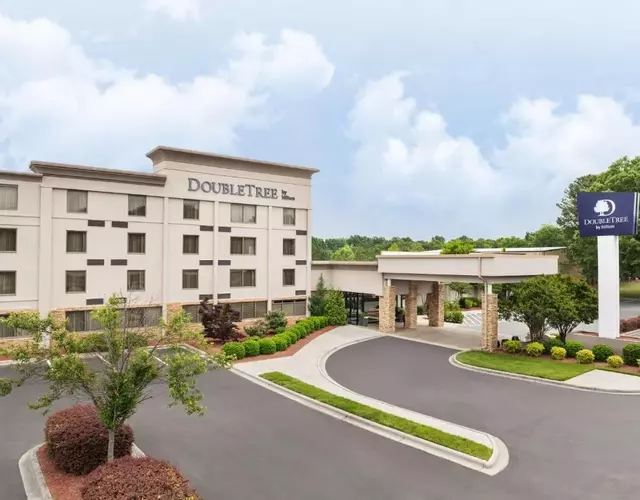Doubletree By Hilton Greensboro Airport