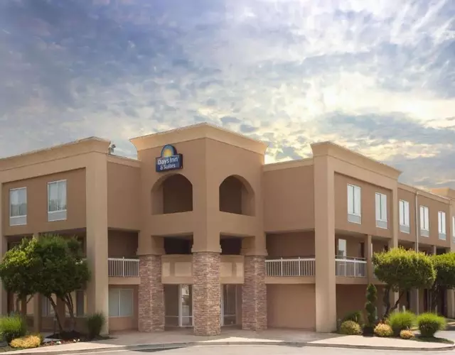 Days Inn by Wyndham Greenville