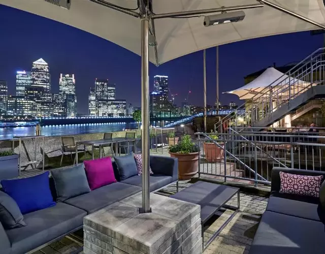 DoubleTree by Hilton London – Docklands Riverside