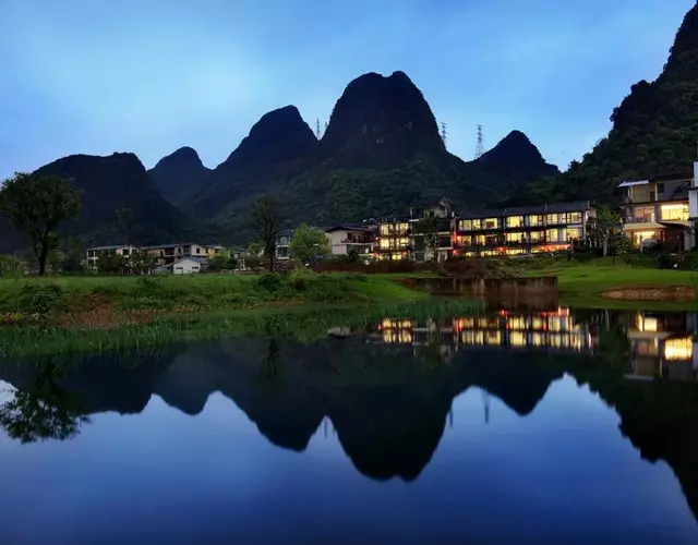 Secret Garden Lakefront Hotel 连住两晚享高铁站免费接站