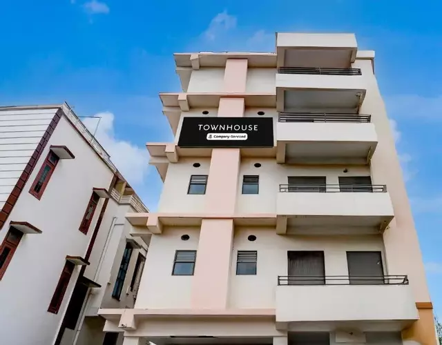 Super Townhouse Beltola Tiniali Formerly Hotel Pratishtha