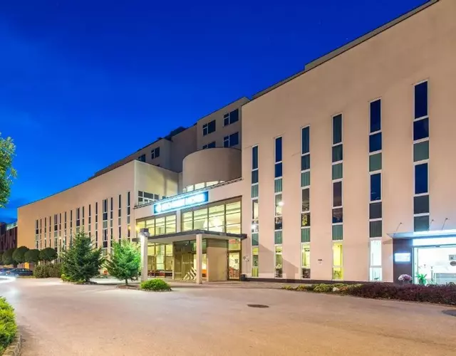 ETO Park Hotel Business & Stadium