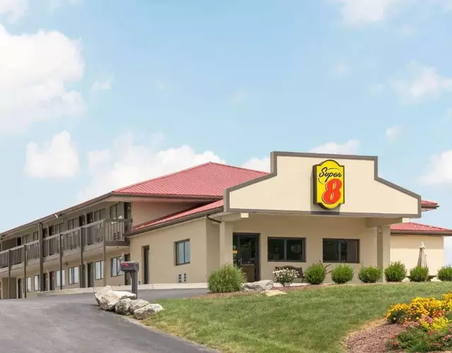 Super 8 by Wyndham Greencastle