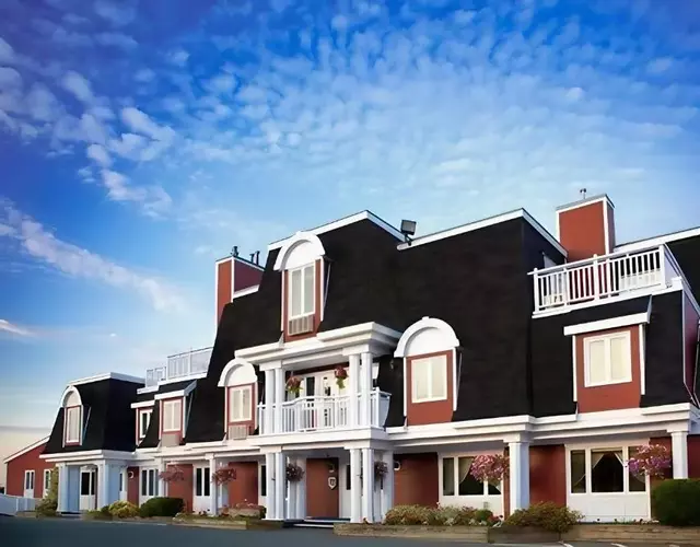 Inn on the Lake
