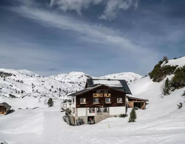 Gjaid-Alm 1739m am Dachstein-Only Accessible by Cable Car