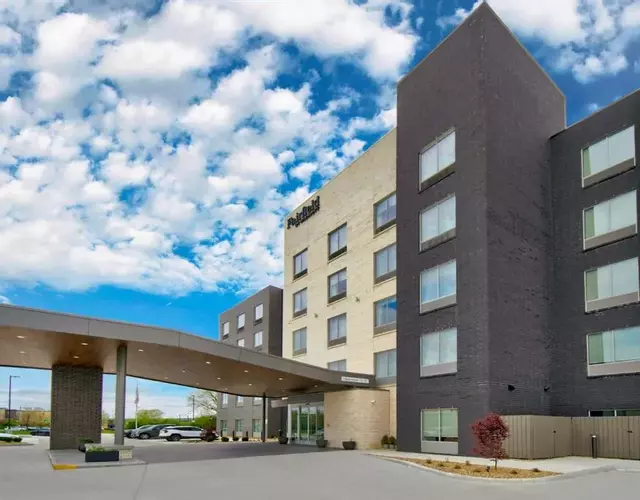 Fairfield by Marriott Inn & Suites Cincinnati North West Chester
