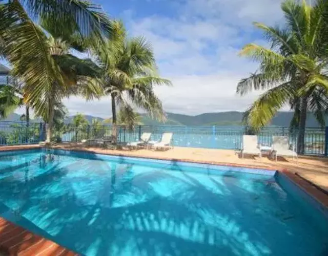 Coral Point Lodge