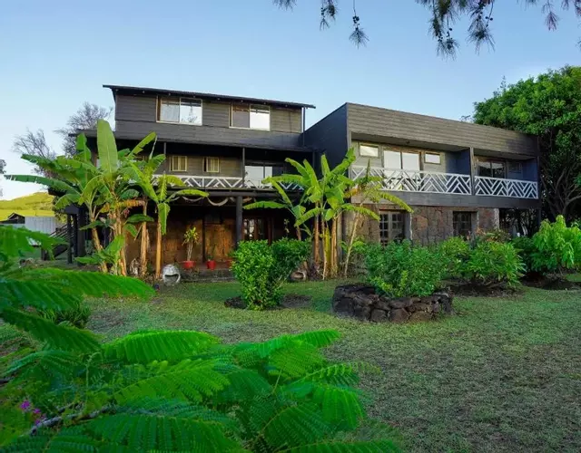 Hotel Uka Mana