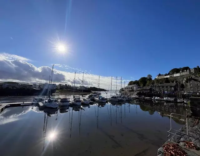 Apartment Porthmadog harbourside fantastic estuary views Ffestiniog Railway Great spot with parking