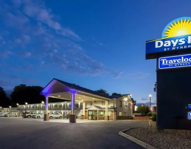 Days Inn by Wyndham Charles Town