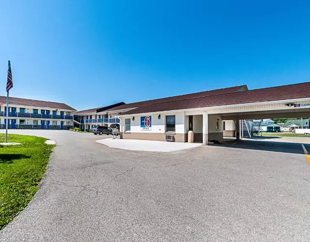 Motel 6-Charles Town, WV
