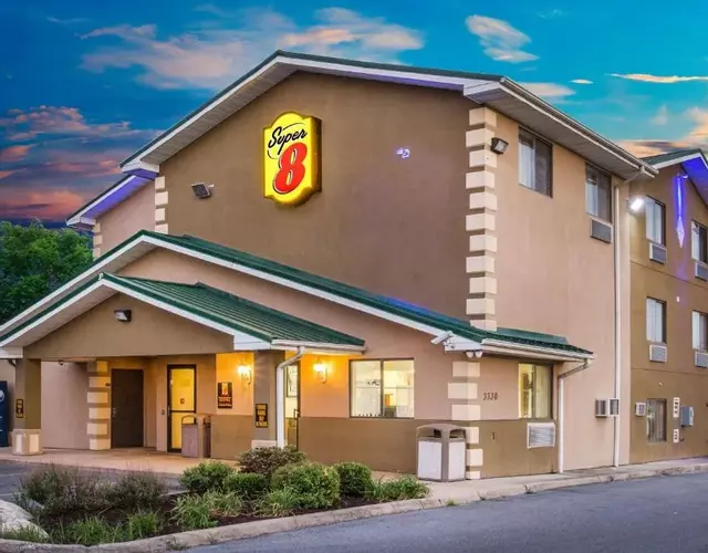 Super 8 by Wyndham Harrisonburg