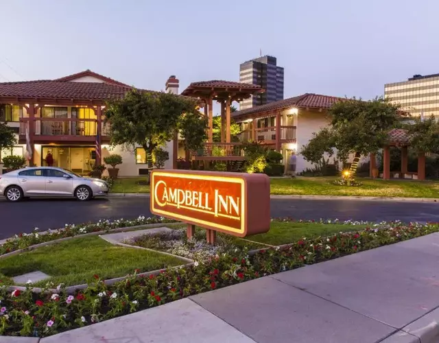 Campbell Inn Hotel