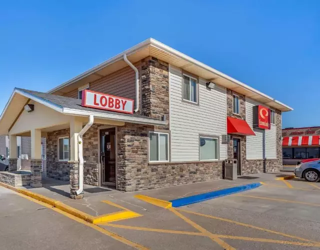 Econo Lodge Hays I-70