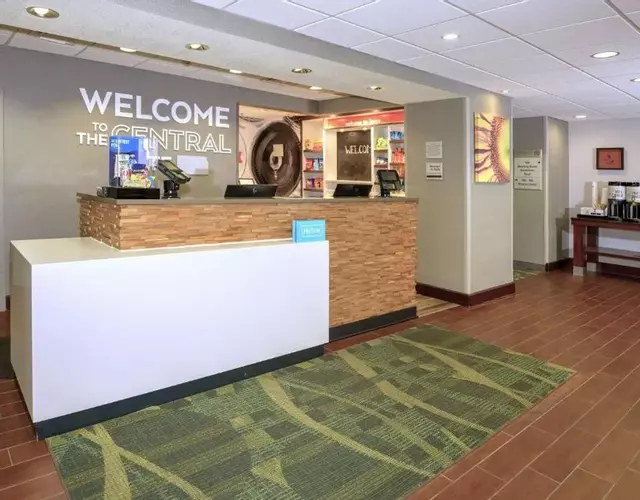Hampton Inn Hays-North of I-70