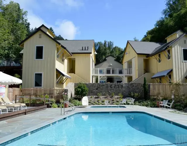Farmhouse Inn