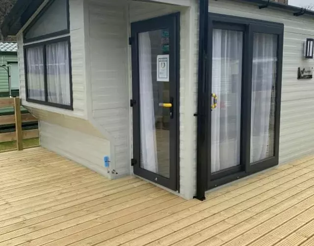 The Castleton Sea View 13
