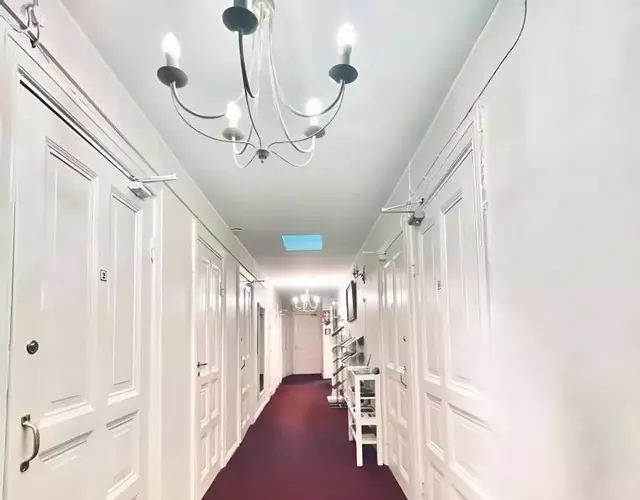 Senate Hotel