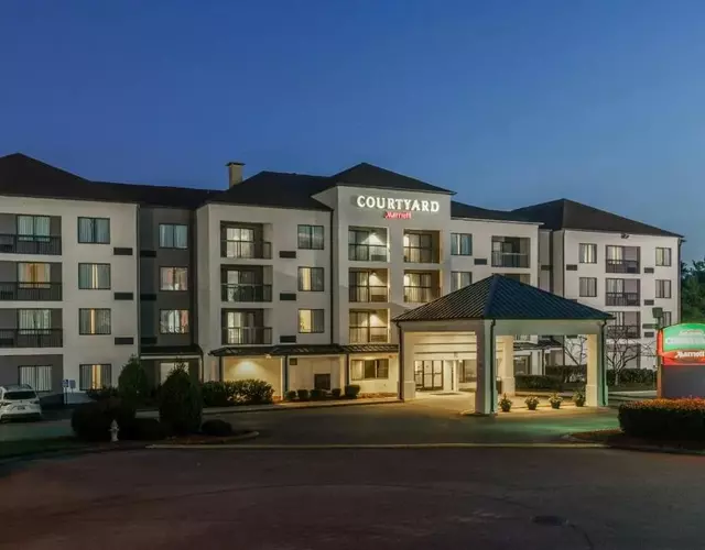 Courtyard by Marriott Nashville at Opryland