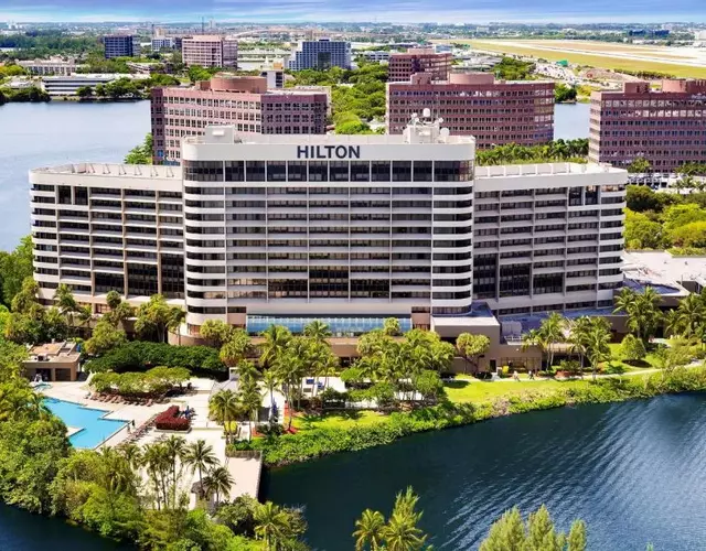 Hilton Miami Airport Blue Lagoon