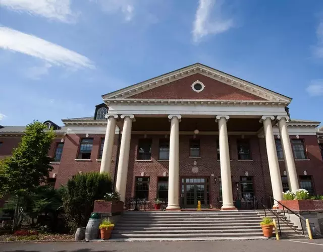 McMenamins Grand Lodge