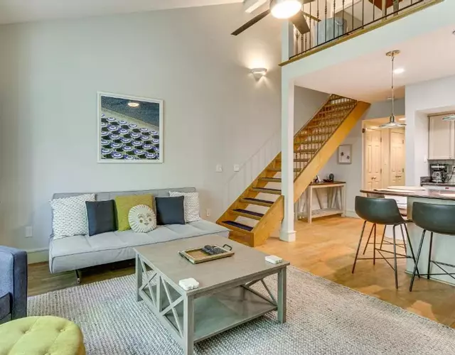 Pool Access Idyllic Sea Pines Gem, Walk to Beach