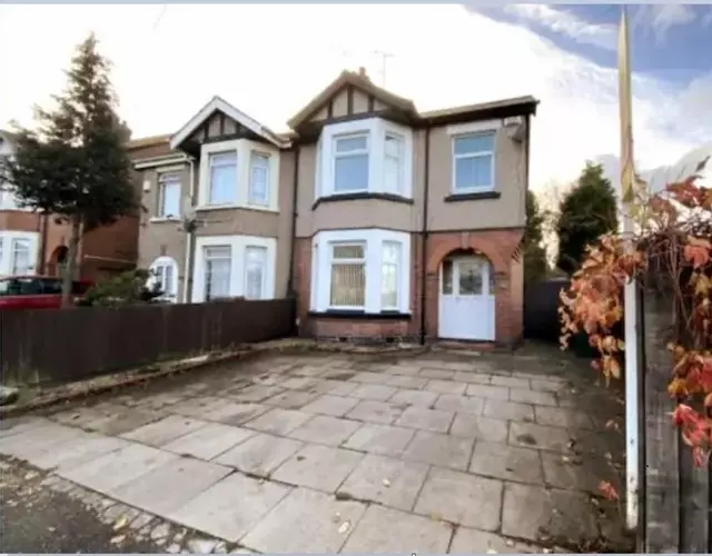 Budgeted Residence near Coventry Building Society (CBS) Arena with Parking