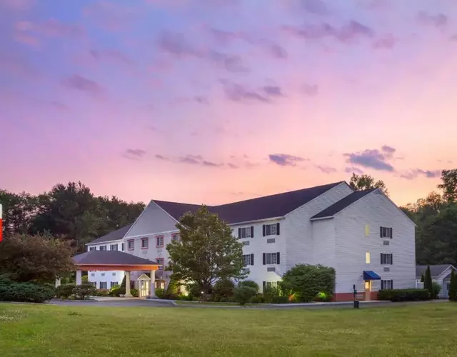 Best Western Plus Berkshire Hills Inn & Suites