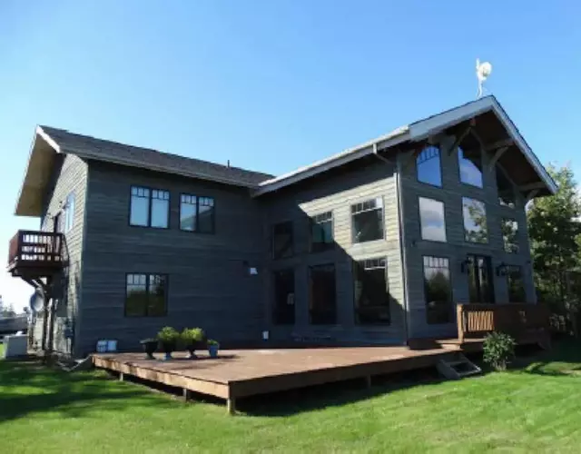 Bay Bluff Haven with an ocean view