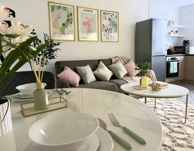 Artistic 2 bed flat in Bolton City Centre
