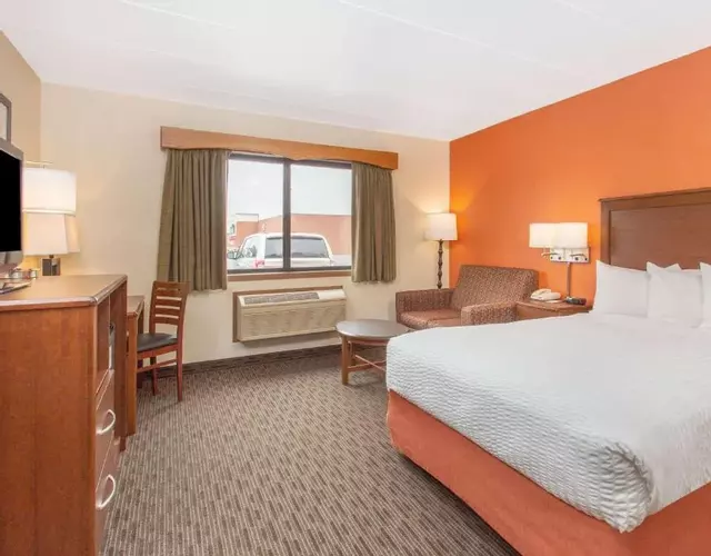 AmericInn by Wyndham Calumet