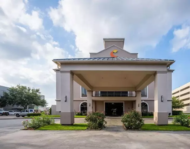 Comfort Suites Houston West at Clay Road
